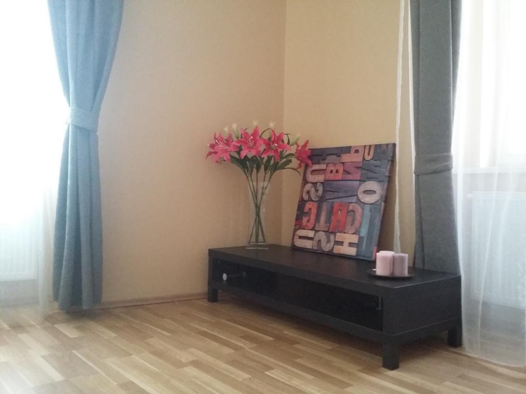Apartment Vltavska B Praha Bagian luar foto